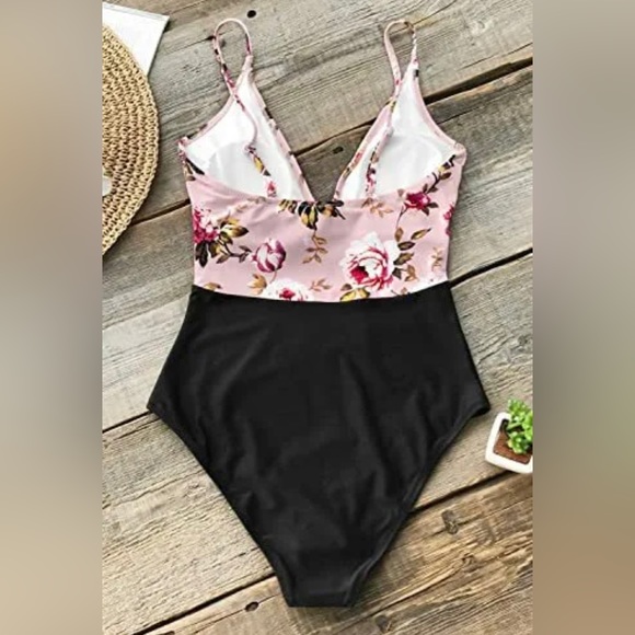Cupshe Pink Blossom Floral V Neck High Leg One Piece Swimsuit - Picture 2 of 6